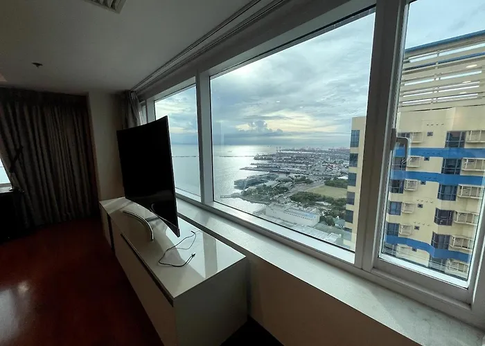 Ultra Luxury 5br Penthouse In Bay Rizal Park *