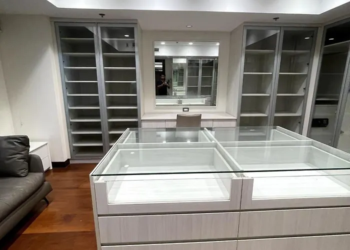 Ultra Luxury 5br Penthouse In Bay Rizal Park *