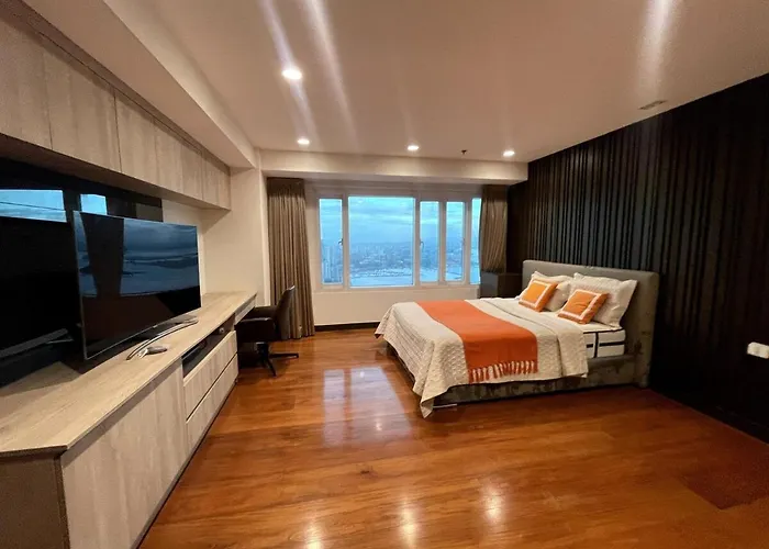Ultra Luxury 5br Penthouse In Bay Rizal Park *