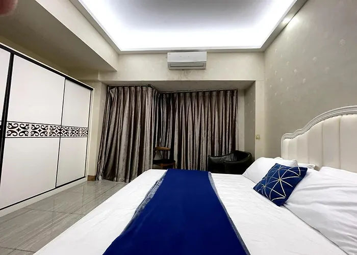 Ultra Luxury 5br Penthouse In Bay Rizal Park Manilla